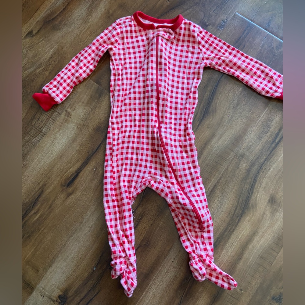 Bundle Of Baby Girl Footie Pajamas 9M - Picture 2 of 6
